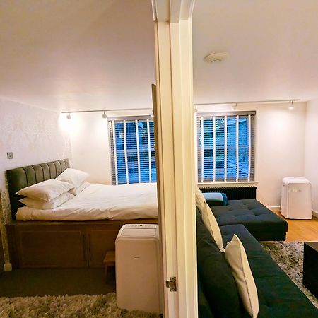 Modern 1 Bedroom Apartment In Kensington ロンドン エクステリア 写真