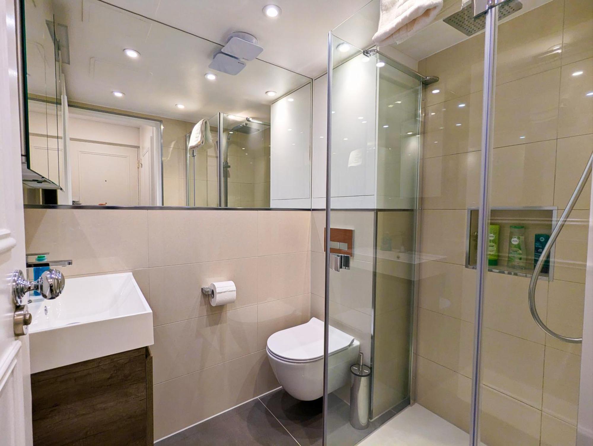 Modern 1 Bedroom Apartment In Kensington ロンドン エクステリア 写真